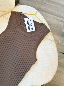 CELLA ESSENTIAL RIBBED TANK // BROWN