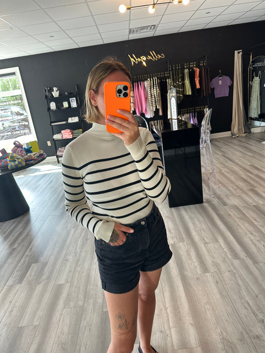 ELLIE STRIPED SWEATER